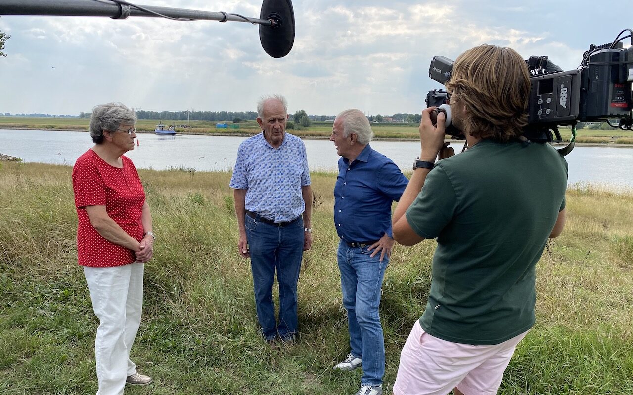 Langs de IJssel Huub Stapel en Johan Groten